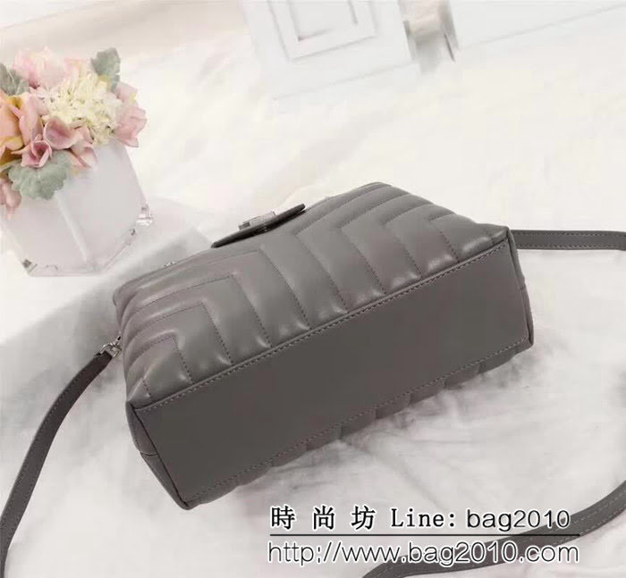 YSL聖羅蘭 爆款 LOULOU小號黑色Y型車線小牛皮時尚購物袋 27795 YAS1059